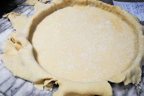 DSC_0200 dough in tart pan LK