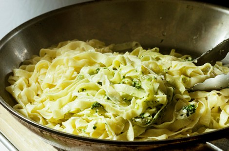Broccoli Rabe Pesto with Fettuccine