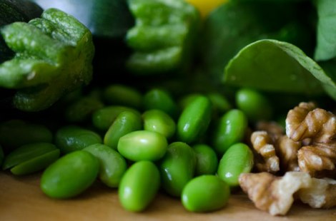 Linguine with Arugula-Basil Pesto